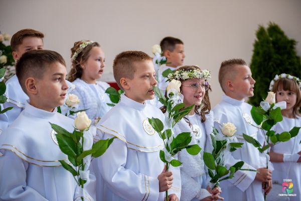 I Komunia Święta w piotrkowskich parafiach