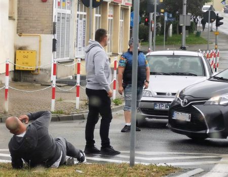 Potrącenie rowerzysty na Sienkiewicza. Policjant zawieszony