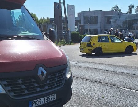 Zderzenie dwóch samochodów na Wojska Polskiego