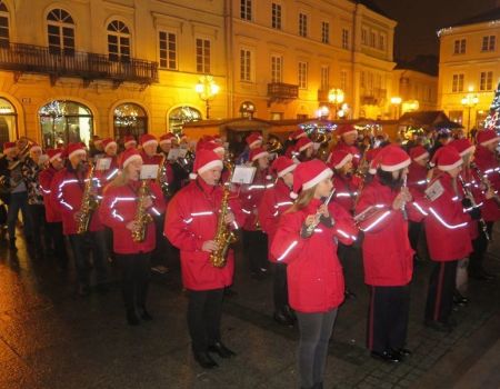 Bożonarodzeniowy jarmark i 