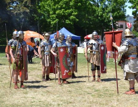 Historyczny piknik Akademii Piotrkowskiej [ZDJĘCIA]