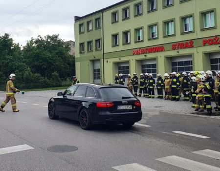 Strażacy z Piotrkowa kierowali ruchem