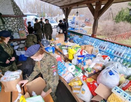 Trwają zbiórki na rzecz pomocy Ukrainie (zdjęcia)