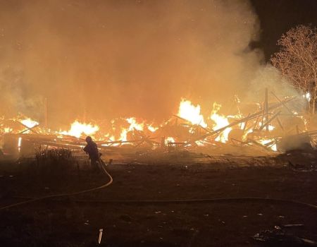 Pożar, zerwane linie i połamane drzewa. Wichura nad Piotrkowem i regionem