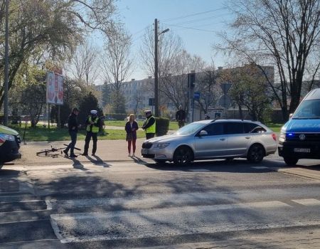 Potrącenie rowerzysty przy rondzie Osieckiej