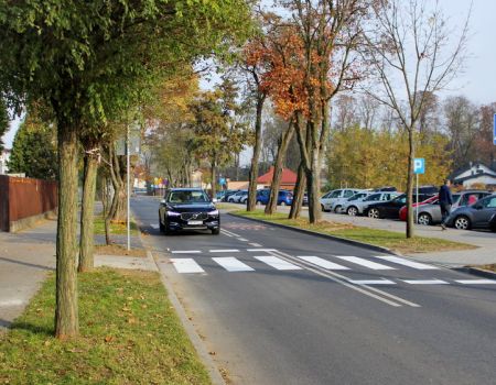 Nowe przejścia dla pieszych przy cmentarzach