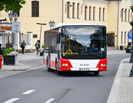 Komunikacja miejska na Wszystkich Świętych