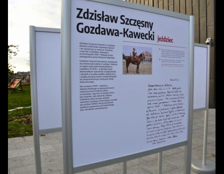 Sportowcy dla niepodległej - KATYŃ