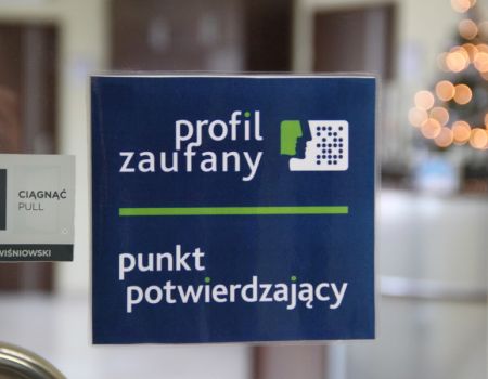 Profil zaufany możesz potwierdzić w Moszczenicy