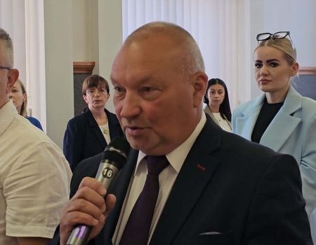 Paweł Kowalski oficjalnie radnym. Złożył ślubowanie na sesji Rady Miasta