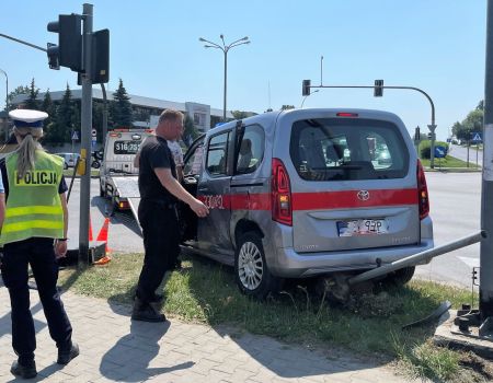 Samochód straży pożarnej zderzył się z volkswagenem