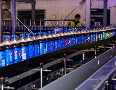 Zakład PepsiCo w Żninie uruchamia nowoczesną linię produkcyjną Pepsi