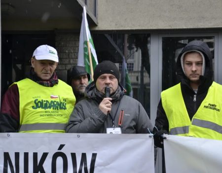 Rolnicy znów wyjadą na drogi. Znamy trasę przejazdu ciągników