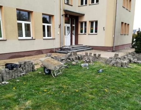 Gmina Wola Krzysztoporska: Remonty w Szkole Podstawowej w Krzyżanowie