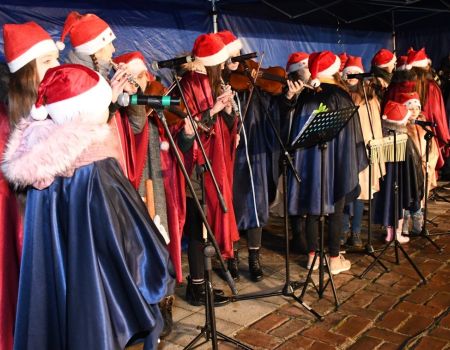 Piotrków zaprasza na kolędowanie z gwiazdą