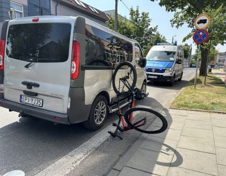 Potrącenie rowerzysty na Młynarskiej. Groźne zdarzenie w Piotrkowie