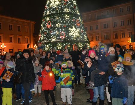 Choinka w Rynku już świeci