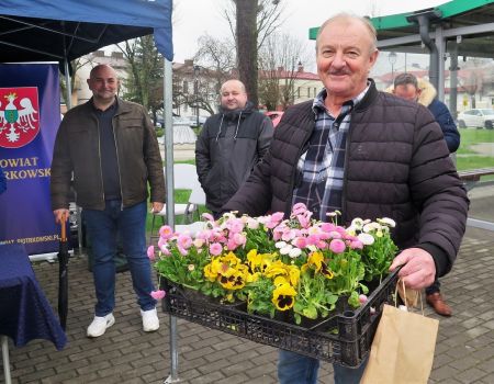 Oddaj nakrętki, odbierz drzewko lub nasiona