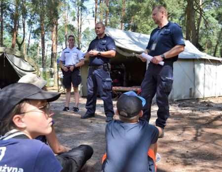 Policja wchodzi do obozów (ZDJĘCIA)