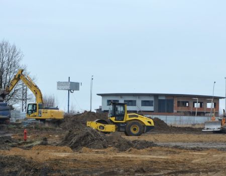 Maszyny wjechały na plac budowy. Powstaje nowy park handlowy?