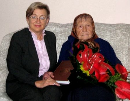 Grabica: Najstarsza mieszkanka obchodziła urodziny