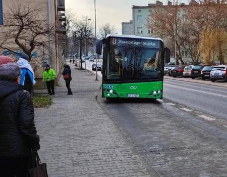 Sprawdź jak będą kursowały autobusy w święta