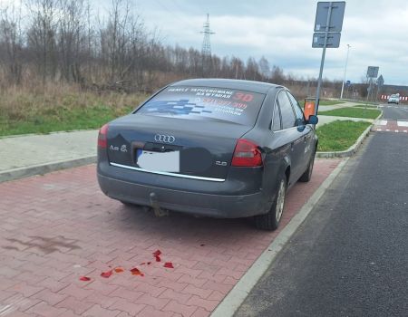 Kierowca uciekł z miejsca kolizji. Policja poszukuje sprawcy