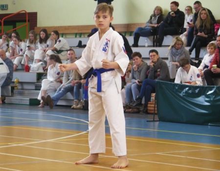 Młodzi karatecy prezentowali się w Moszczenicy 