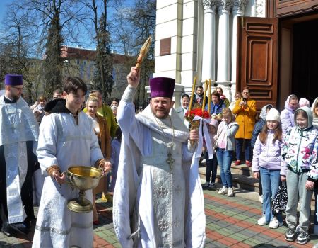 Wierni prawosławni świętują Wielkanoc [ZDJĘCIA]