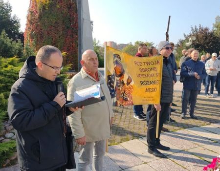 Męski Publiczny Różaniec znów w Piotrkowie