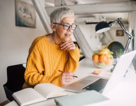 Ergonomia i organizacja pracy zdalnej - znaczenie dla zdrowia pracowników