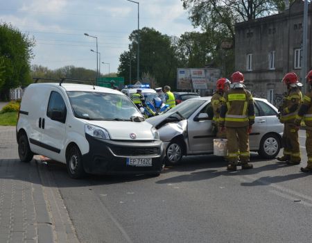 Zderzenie pojazdów na Sulejowskiej