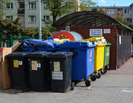 Co z odbiorem śmieci po pożarze sortowni w Piotrkowie?