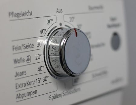 Sprzęt AGD do domu - czym się kierować przy wyborze pralki i zmywarki?