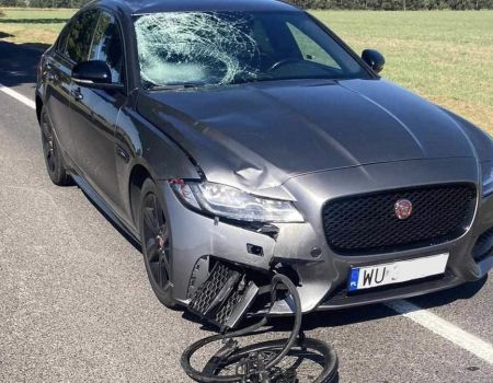 Jaguar potrącił rowerzystę. Śmierć na drodze w powiecie piotrkowskim