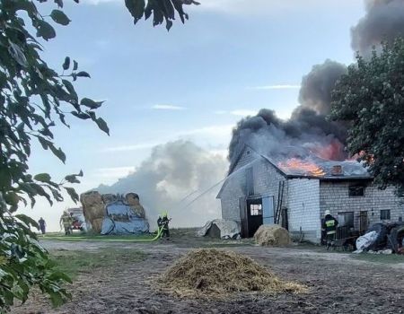 Pożar w Kozierogach. Spłonęła stodoła i budynek inwentarski