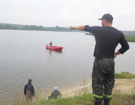Grabica: wszedł do wody i nie wypłynął, szukali go strażacy [Aktualizacja]