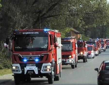 Parada pojazdów strażackich w Aleksandrowie