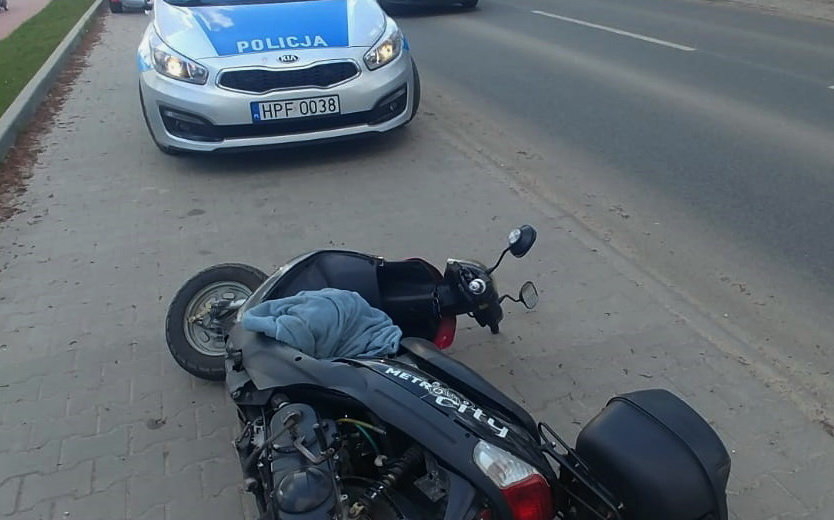 W Radomsku doszo do zderzenia hondy z motorowerem / fot.: KPP Radomsko