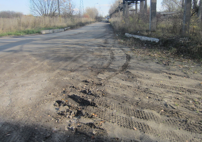 Radny Miazek wnioskuje o pooenie asfaltu