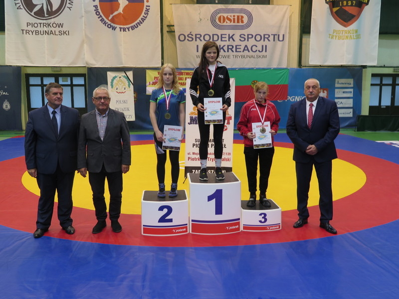 Martyna Dytrych zdobya jedyny zoty medal dla AKS-u.
