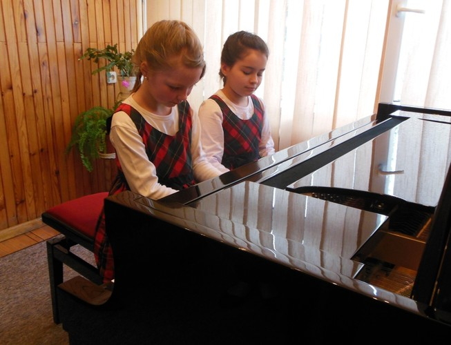 Sukcesy modych pianistek z Piotrkowa