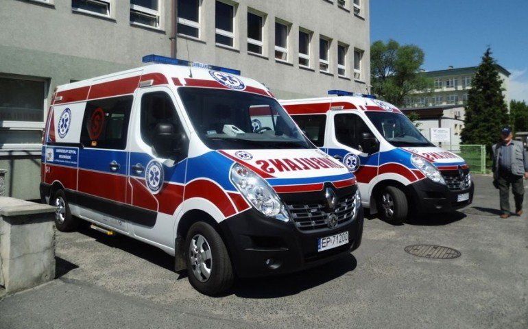 Agresywny 71-latek odpowie za zniewaenie ratownikw medycznych