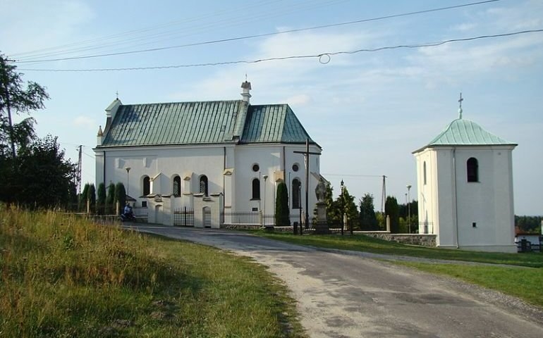 Na zdjęciu kościół w Bąkowej Górze (fot. Trelik/Wikipedia) 
